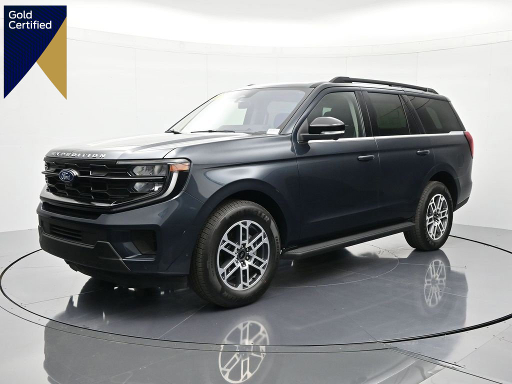 Certified 2025 Ford Expedition Active image 1
