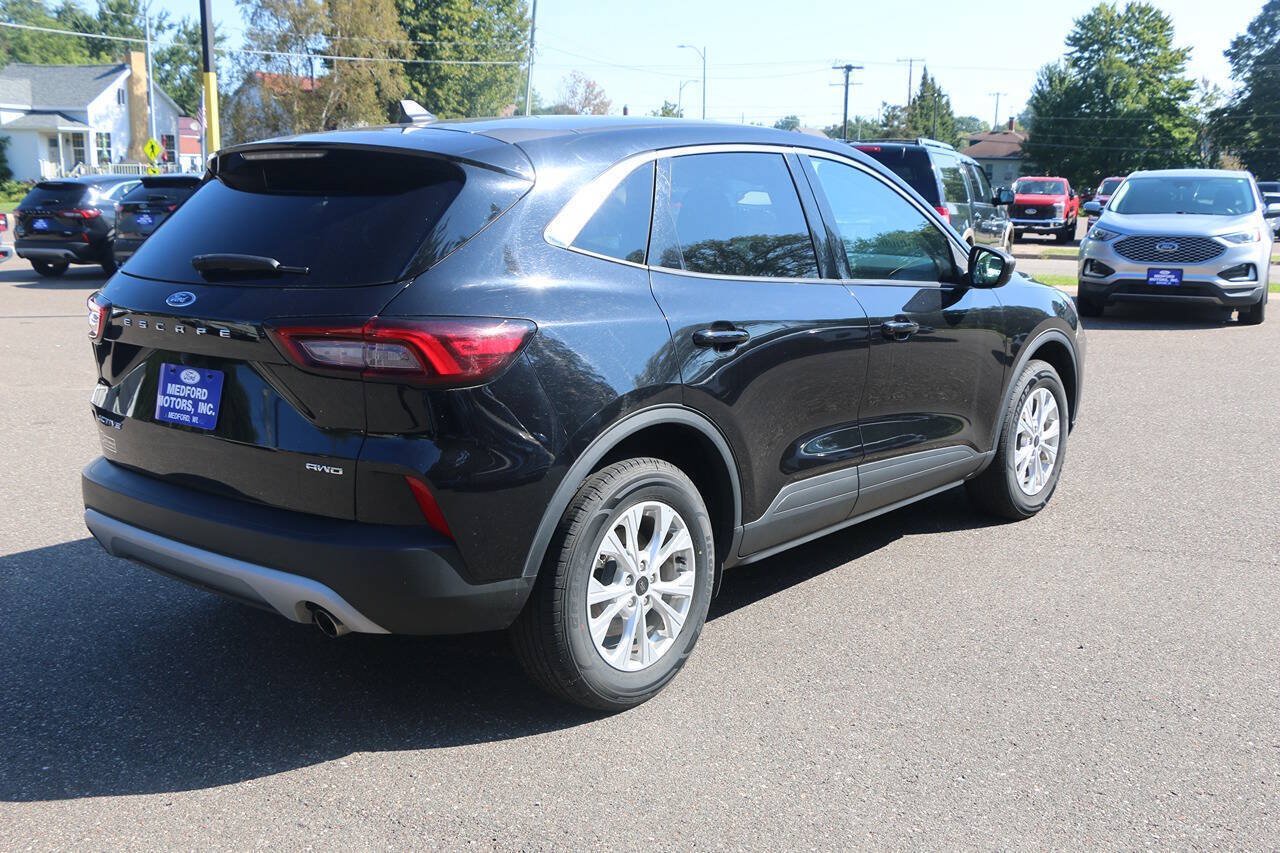 Certified 2024 Ford Escape Active AWD/4WD image 4