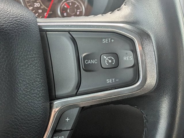 Used 2022 RAM 1500 Laramie AWD/4WD image 18