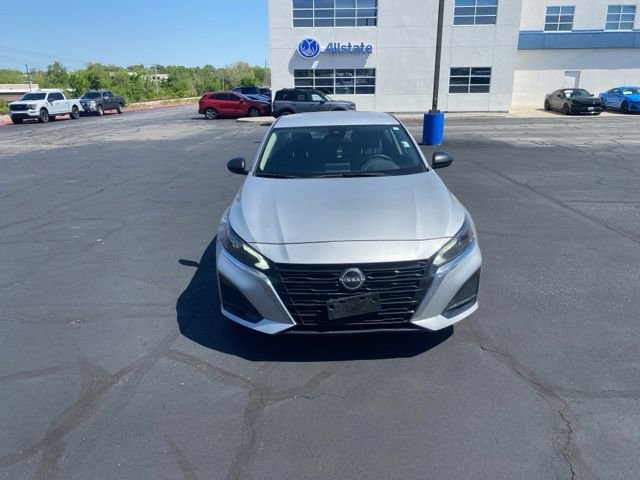 Used 2024 Nissan Altima 2.5 SV image 8