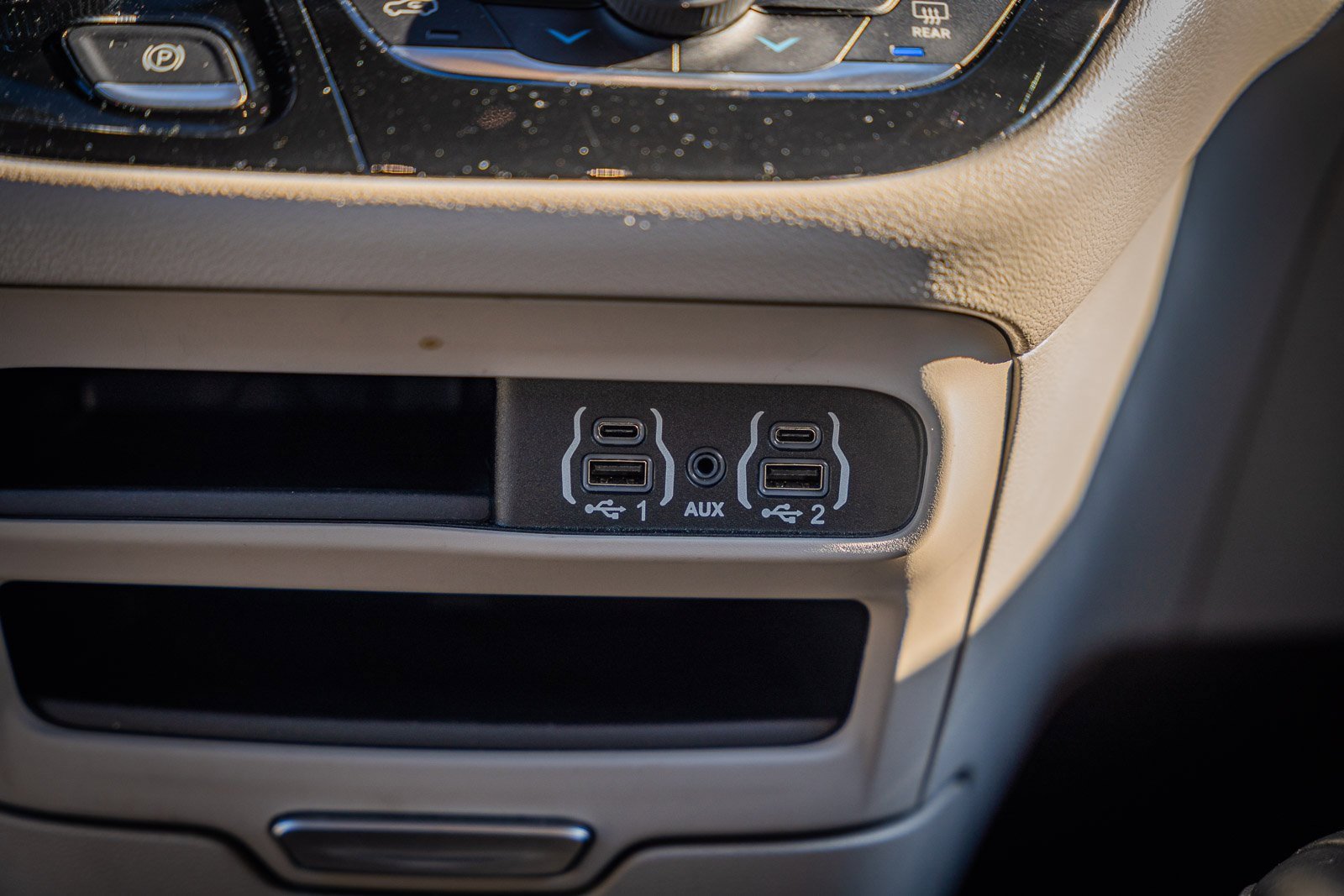 Used 2023 Chrysler Pacifica Touring-L image 31