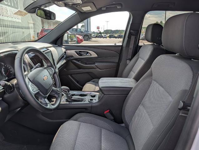 Used 2023 Chevrolet Traverse LT w/ LPO, Cargo Package AWD/4WD image 11