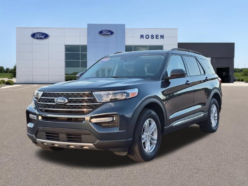 Certified 2024 Ford Explorer XLT w/ Equipment Group 202A AWD/4WD image 7