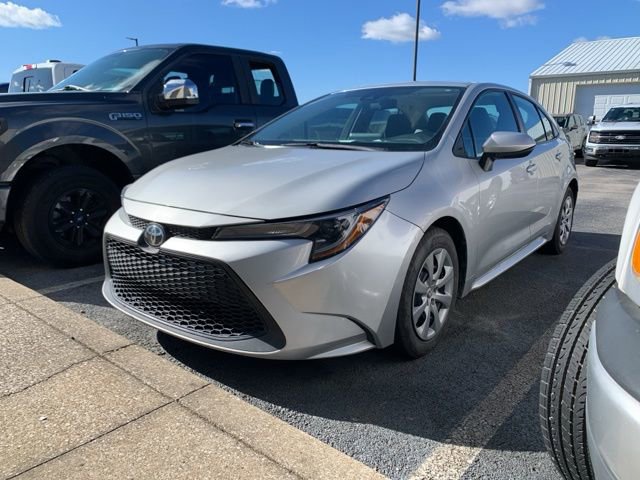 Used 2021 Toyota Corolla LE image 1