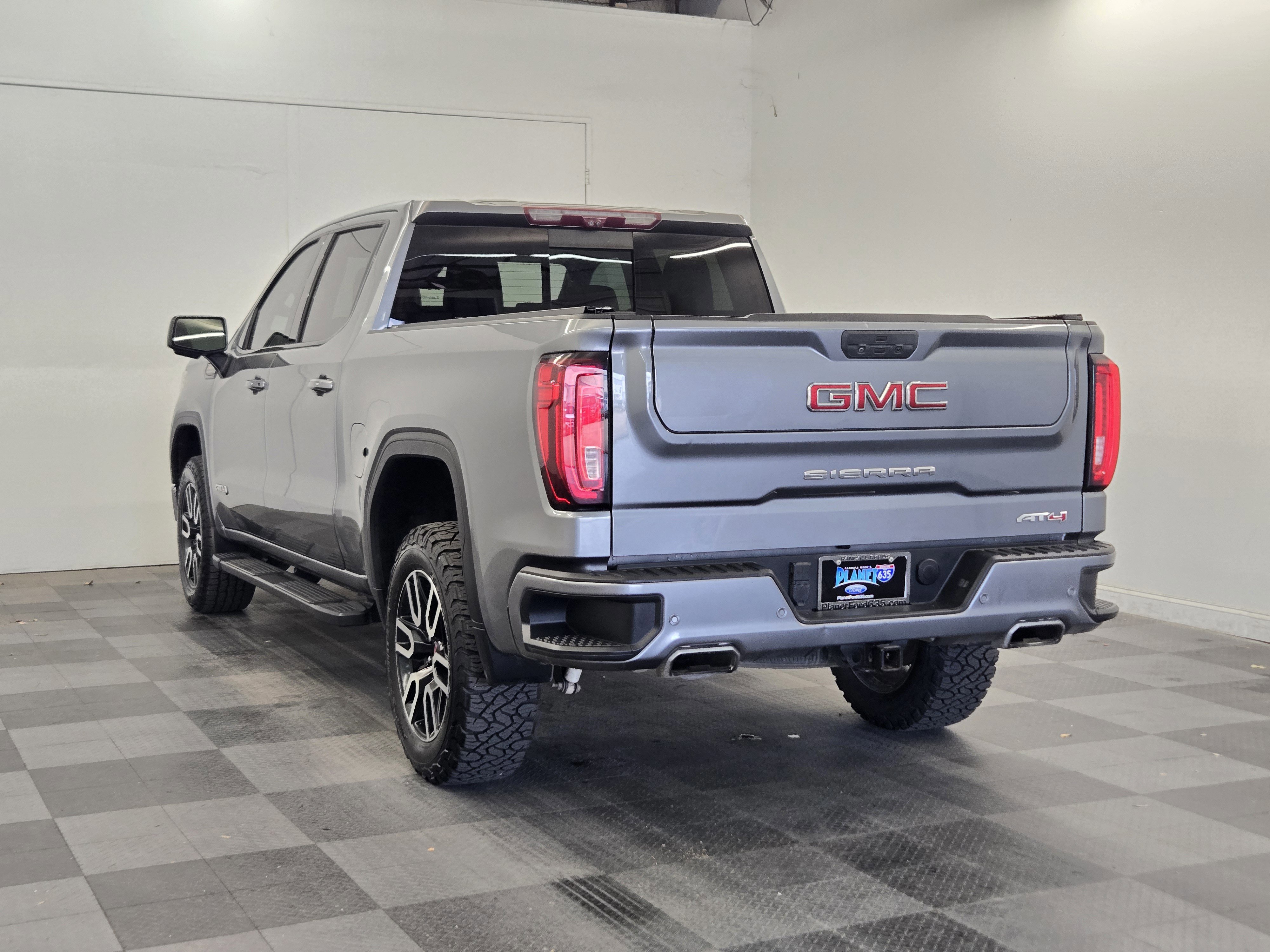 Used 2020 GMC Sierra 1500 AT4 w/ AT4 Premium Package image 2