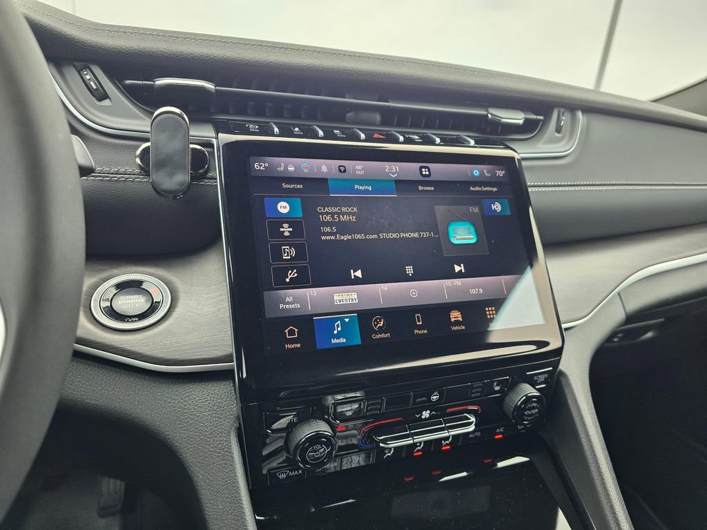 Used 2025 Jeep Grand Cherokee L Limited w/ Trailer Tow Package image 19