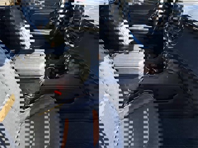 Used 2024 GMC Yukon AT4 w/ Technology Package image 25