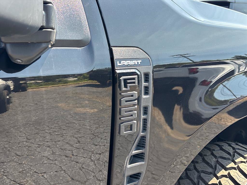 Certified 2024 Ford F250 Lariat w/ Lariat Ultimate Package AWD/4WD image 12