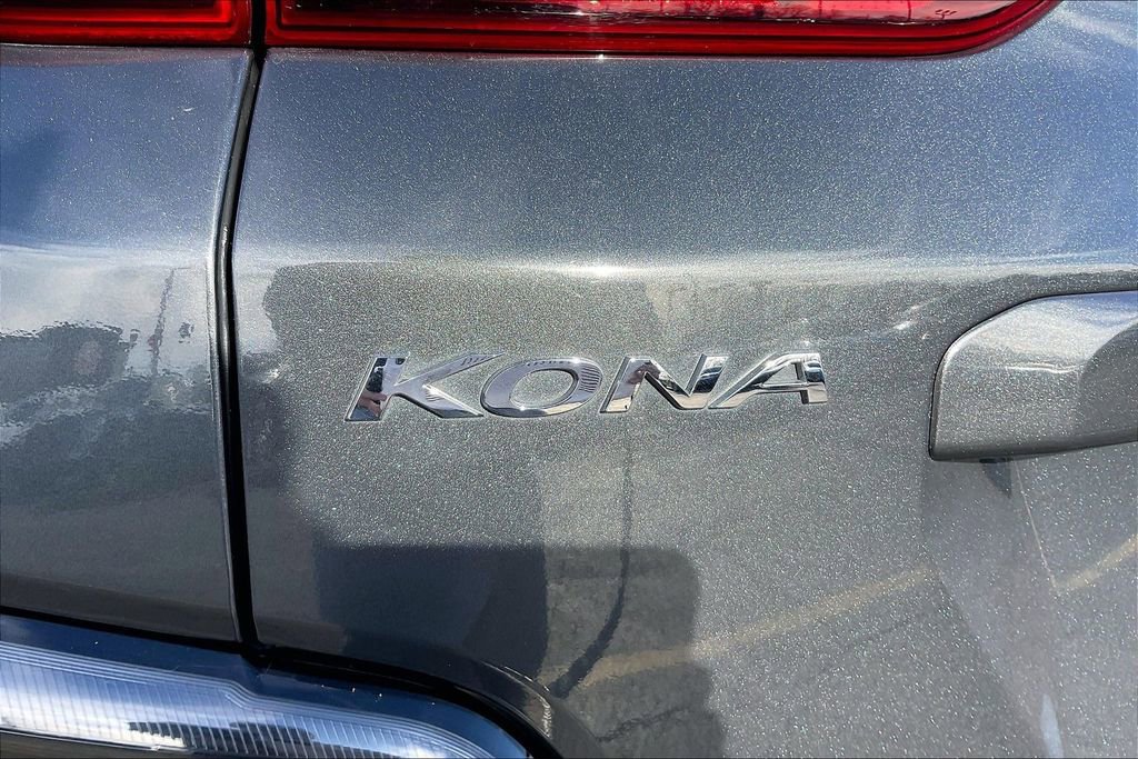 Used 2022 Hyundai Kona SE image 30