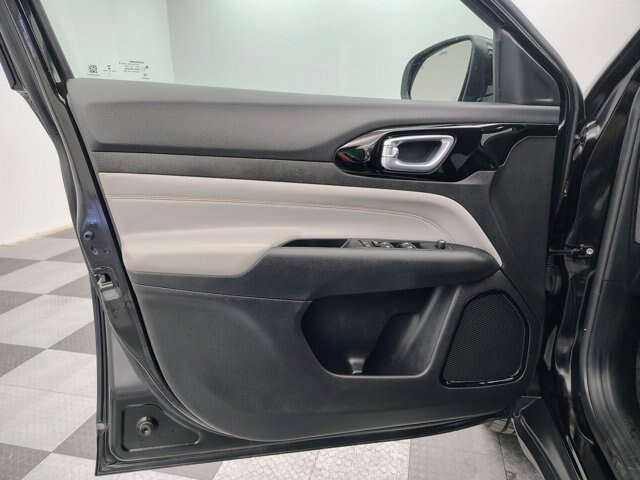 Used 2022 Jeep Compass Limited AWD/4WD image 17