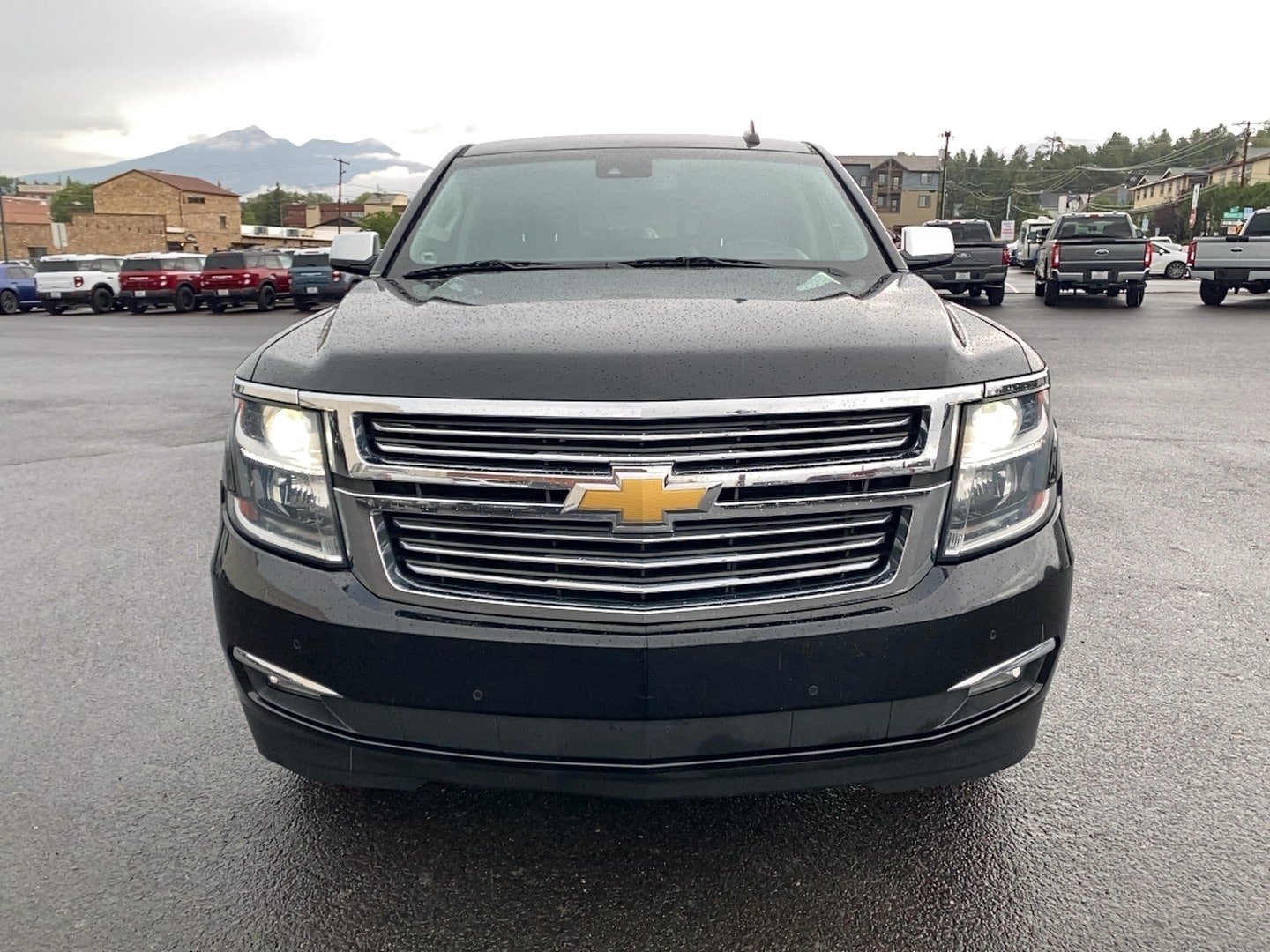 Used 2018 Chevrolet Tahoe Premier AWD/4WD image 4