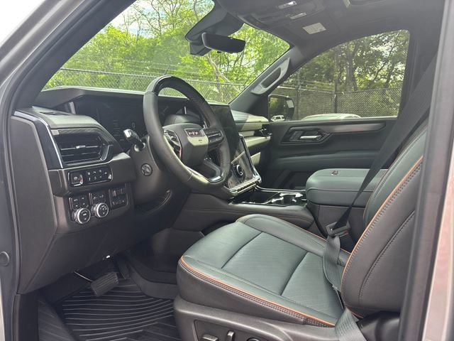 Used 2025 GMC Yukon AT4 w/ AT4 Premium Plus Package image 13