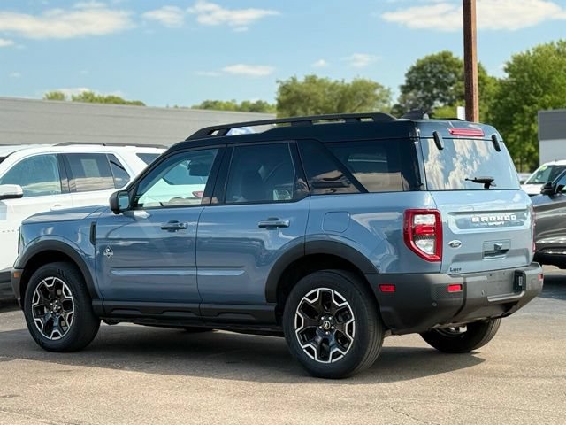 Certified 2025 Ford Bronco Sport Outer Banks w/ Outer Banks Tech Package+ AWD/4WD image 36