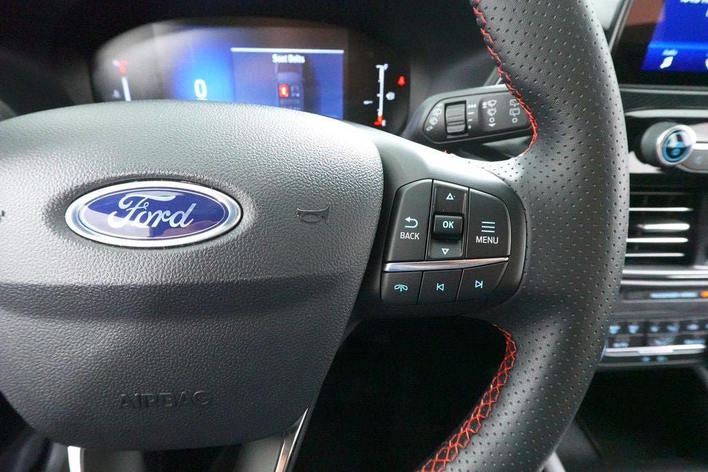 Certified 2025 Ford Escape ST-Line AWD/4WD image 14