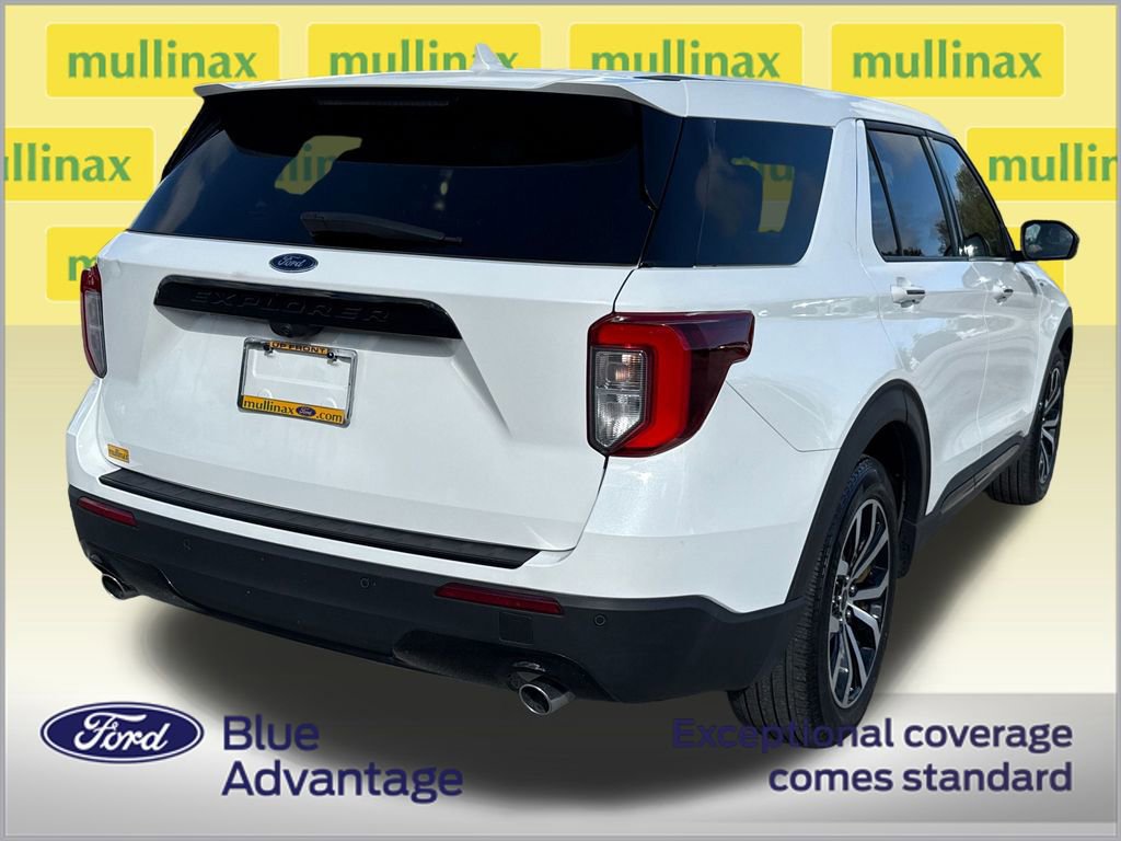 Certified 2022 Ford Explorer ST-Line image 3
