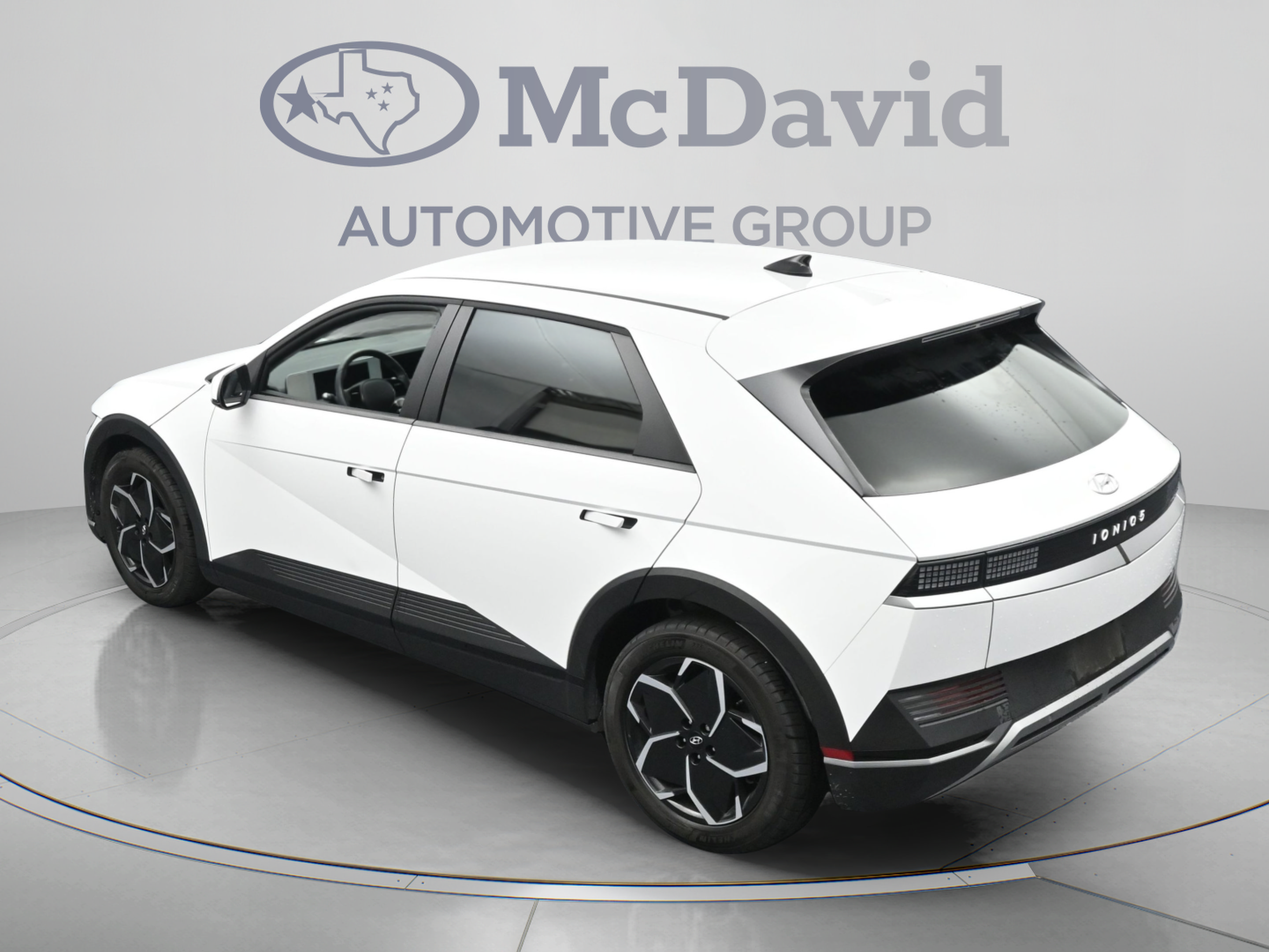 Used 2024 Hyundai Ioniq 5 SEL RWD image 36