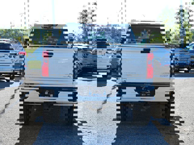 Used 2020 Chevrolet Silverado 2500 High Country w/ Z71 Off-Road Package image 4