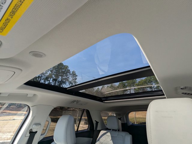 Certified 2025 Ford Explorer Platinum w/ Ultimate Package image 28