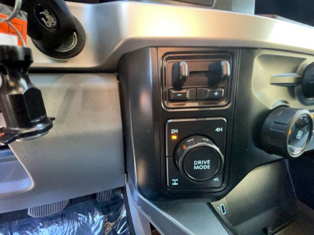 Certified 2024 Ford F250 XLT w/ Snow Plow Prep Package AWD/4WD image 27