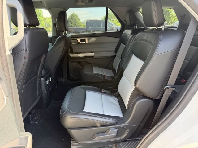 Certified 2024 Ford Explorer XLT w/ Equipment Group 202A AWD/4WD image 20