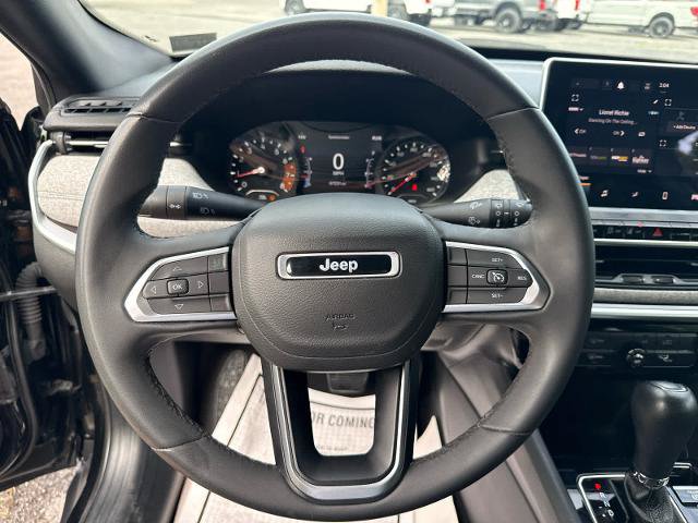Used 2024 Jeep Compass Latitude AWD/4WD image 18