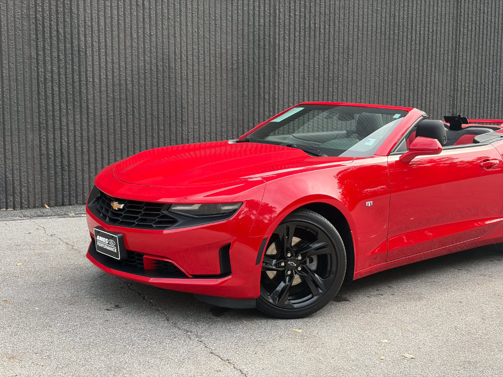 Used 2023 Chevrolet Camaro LT RWD image 2