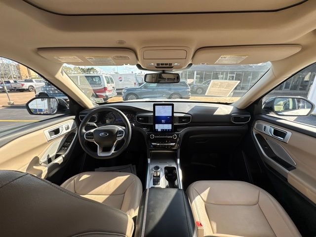 Certified 2023 Ford Explorer XLT w/ Equipment Group 202A RWD image 29