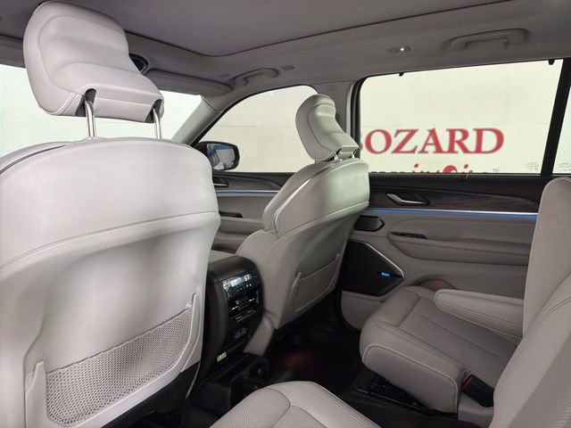 Used 2021 Jeep Grand Cherokee L Overland w/ Luxury Tech Group IV image 14