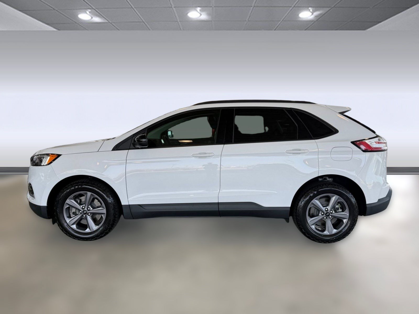 Certified 2024 Ford Edge SEL w/ Sport Appearance Package AWD/4WD image 2