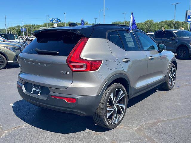 Used 2022 Volvo XC40 T5 R-Design w/ Advanced Package AWD/4WD image 5