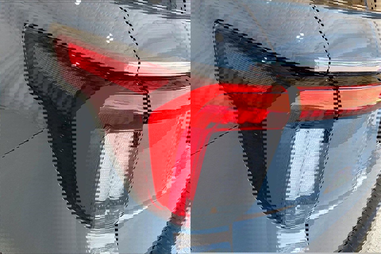 Certified 2025 Ford Explorer ST image 30