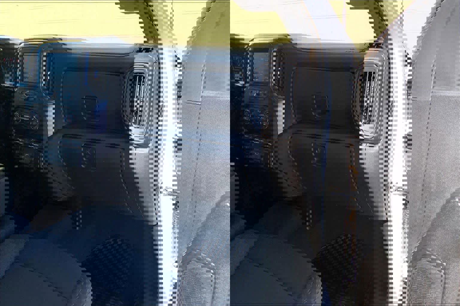 Used 2024 Chevrolet Silverado 2500 Custom w/ Custom Convenience Package image 19