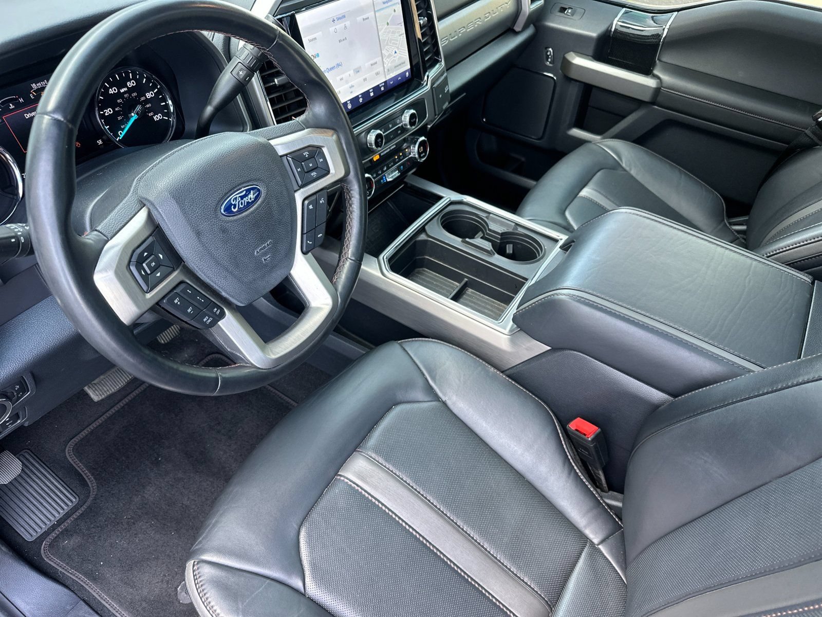 Certified 2022 Ford F450 Platinum w/ FX4 Off-Road Package AWD/4WD image 9
