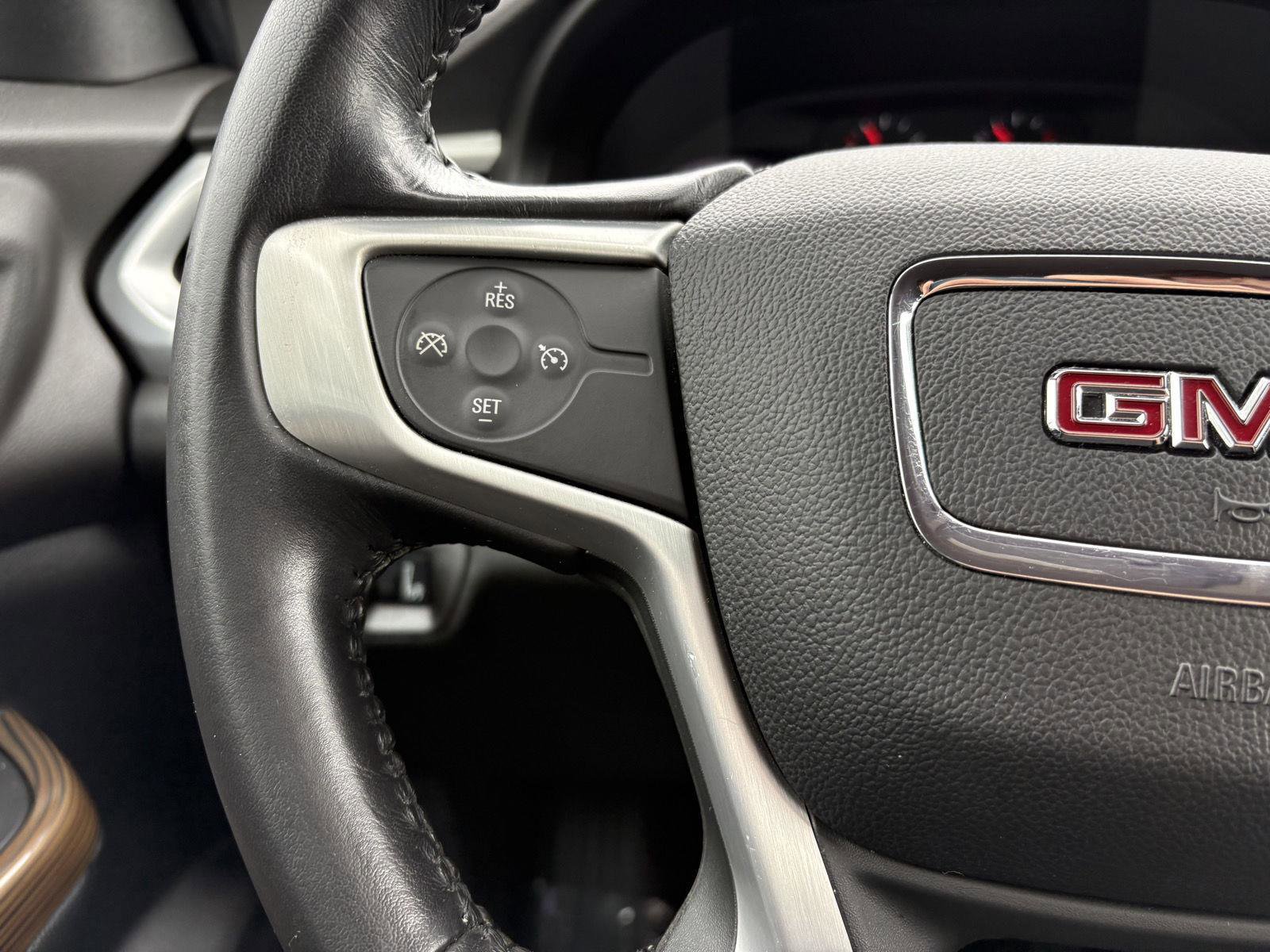 Used 2019 GMC Acadia SLE FWD image 10