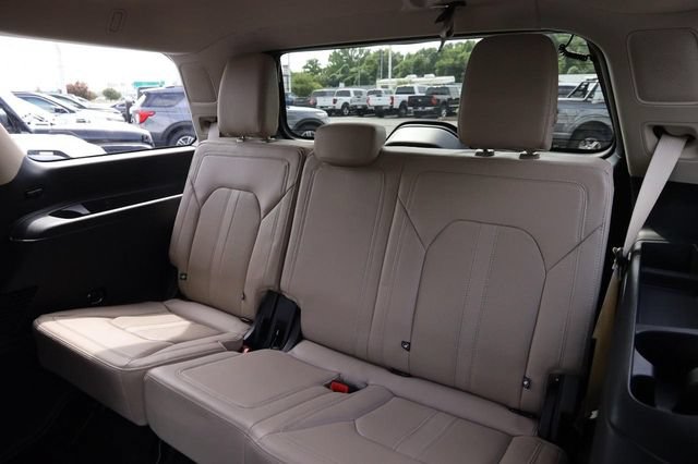 Certified 2022 Ford Expedition Limited AWD/4WD image 13