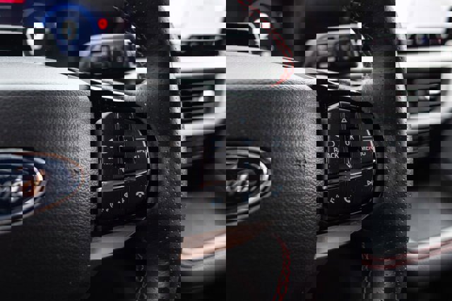 Certified 2025 Ford Explorer ST-Line image 19