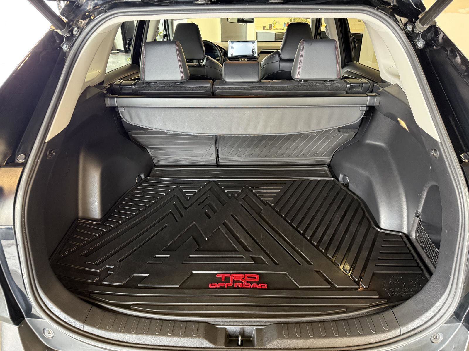 Used 2020 Toyota RAV4 TRD Off-Road w/ TRD Off-Road Weather Package AWD/4WD image 31