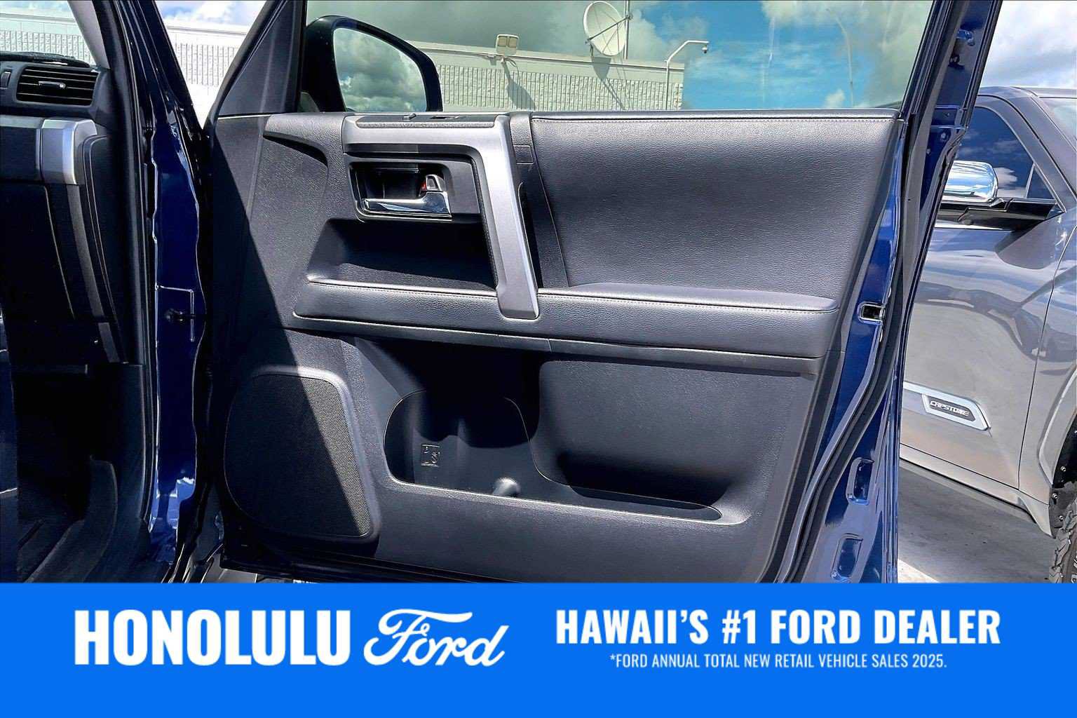 Used 2021 Toyota 4Runner SR5 AWD/4WD image 28