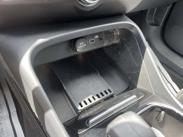 Used 2022 Volvo XC40 P8 Recharge Ultimate AWD/4WD image 36