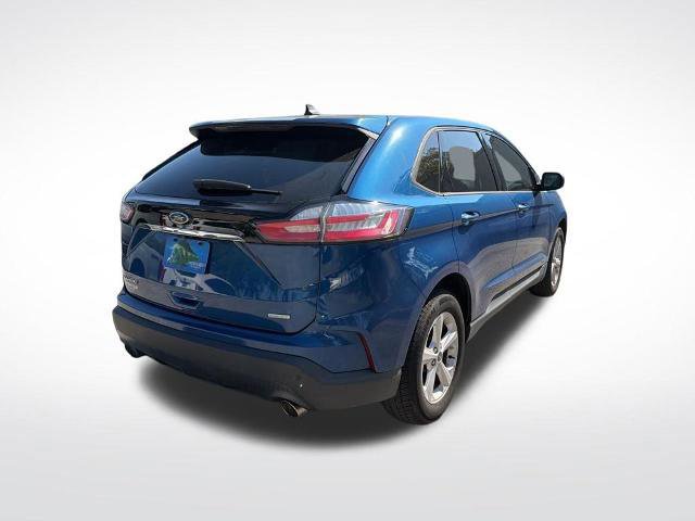 Certified 2020 Ford Edge SE image 3
