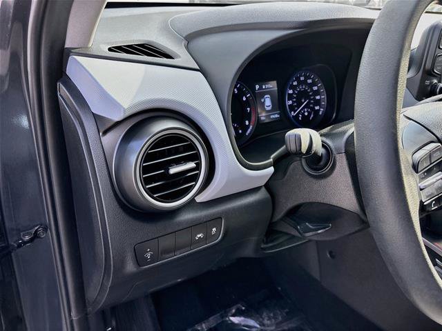 Used 2020 Hyundai Kona SE FWD image 11