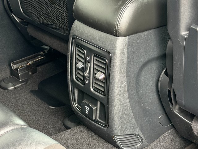 Used 2020 Jeep Grand Cherokee Altitude AWD/4WD image 23