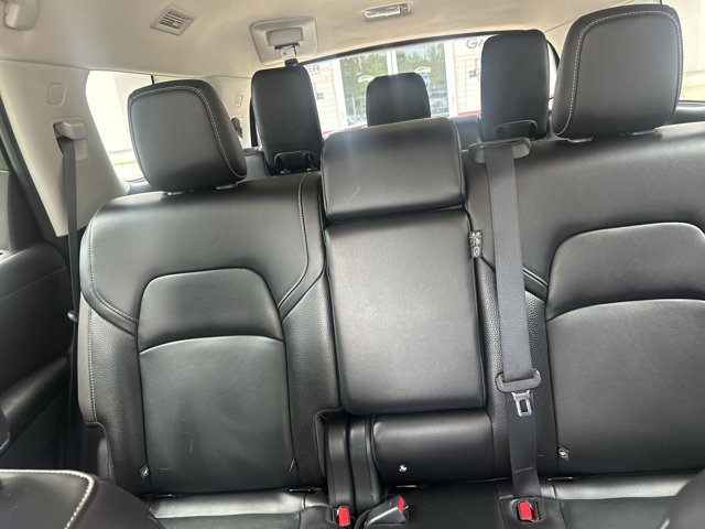 Used 2022 Nissan Pathfinder SL FWD image 14