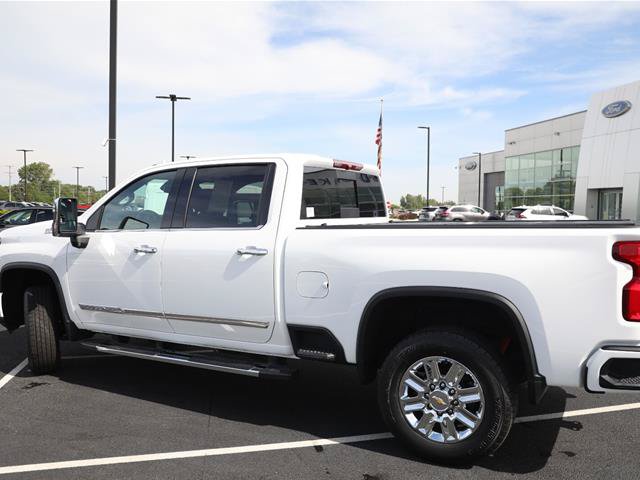 Used 2024 Chevrolet Silverado 2500 High Country w/ Z71 Off-Road Package AWD/4WD image 19