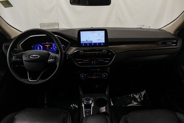 Certified 2020 Ford Escape Titanium w/ Titanium Premium Package 2.0 AWD/4WD image 26
