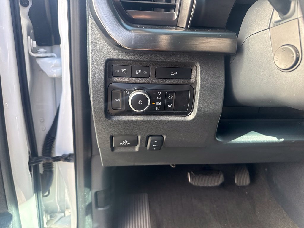 Certified 2024 Ford F250 Lariat w/ Sport Appearance Package AWD/4WD image 15