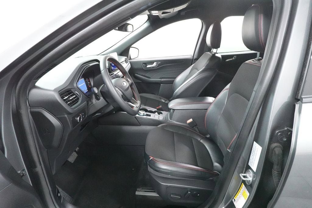 Certified 2025 Ford Escape ST-Line FWD image 21