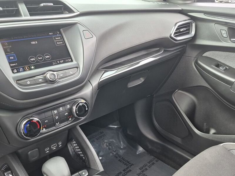 Used 2022 Chevrolet TrailBlazer LT image 22