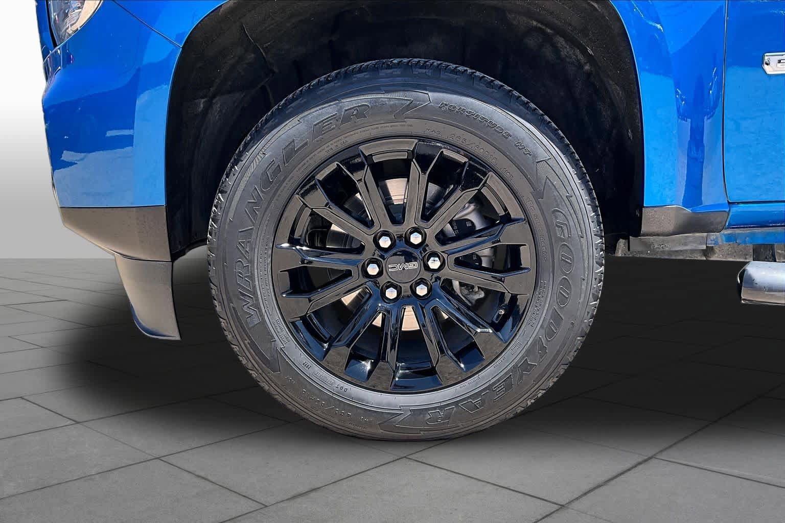 Used 2022 GMC Canyon Elevation w/ Trailering Package RWD image 10