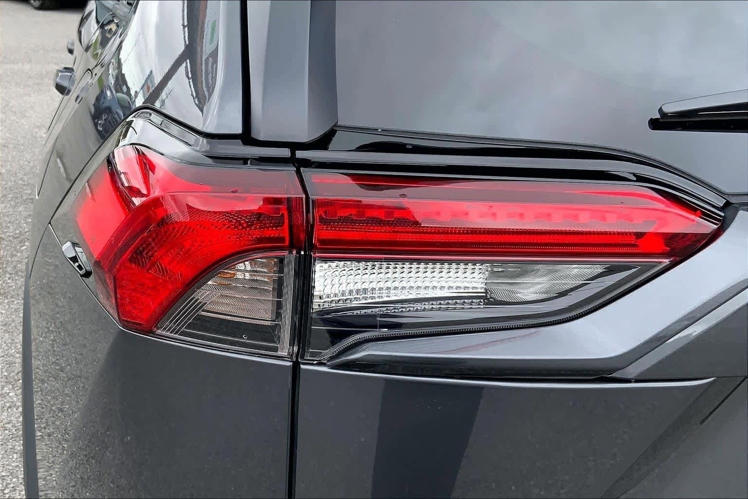 Used 2025 Toyota RAV4 XLE w/ Convenience Package FWD image 29